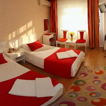 Saadet Hotel 3*